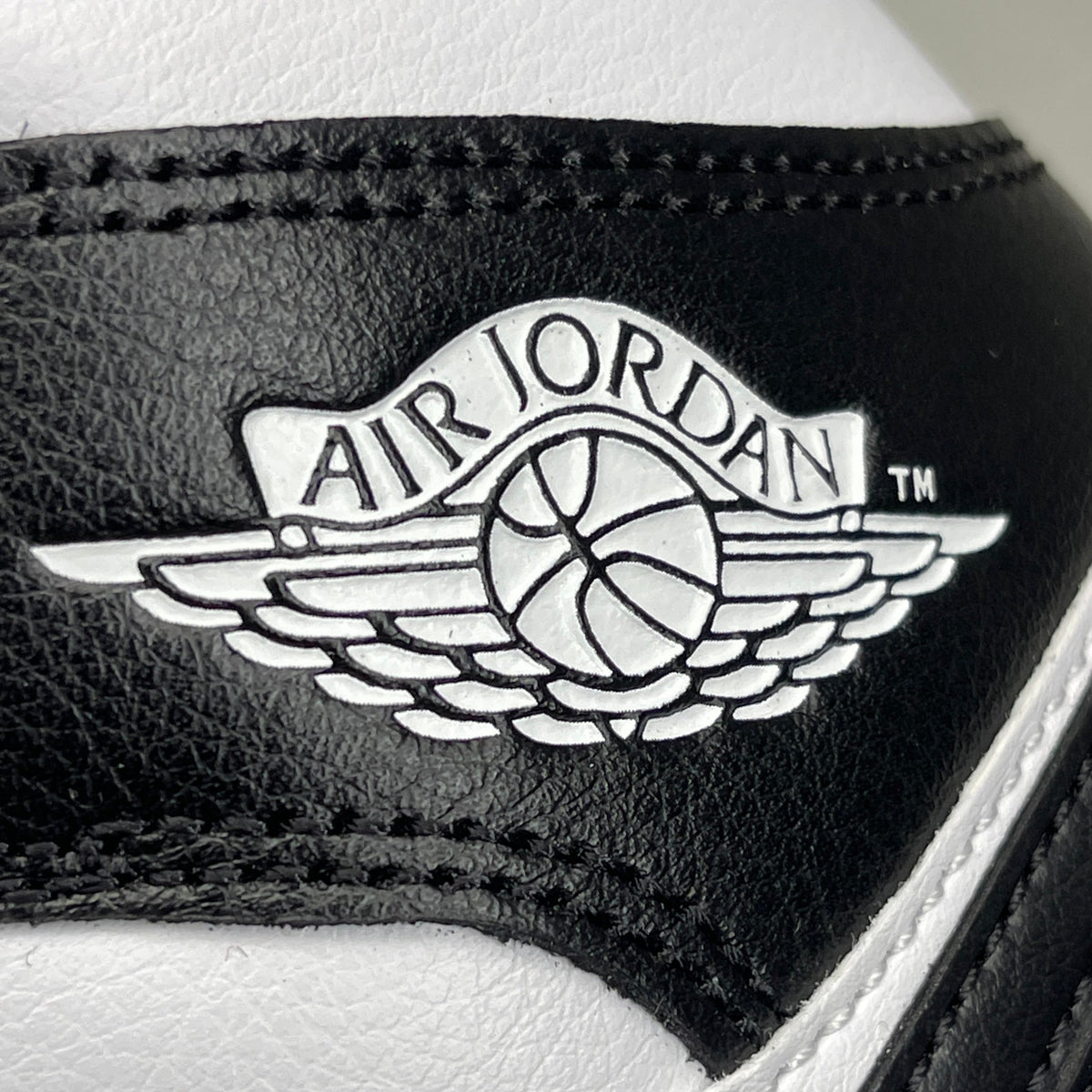 NIKE AIR JORDAN 1 Mid Panda Shoe Women's Sz 11 Black / White DV0991-101 (New)