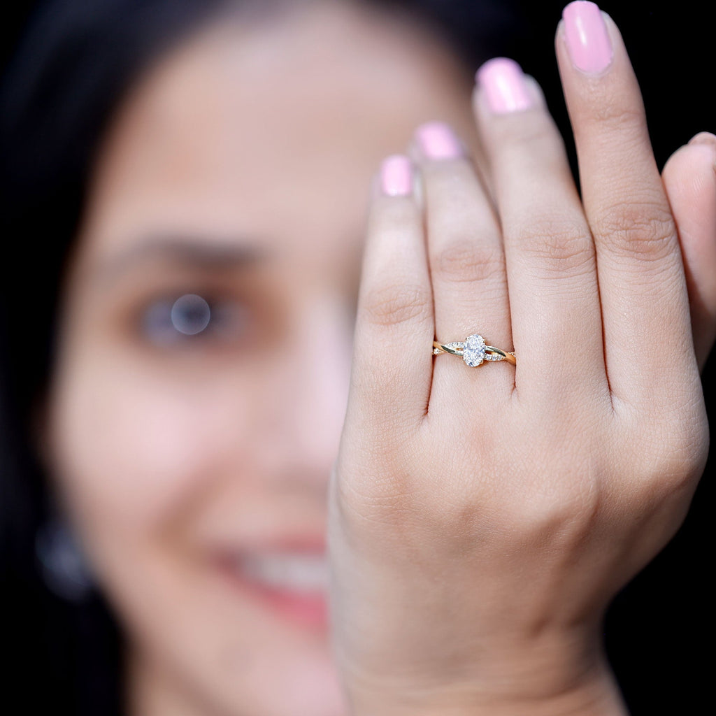 Lab Grown Diamond Promise Ring With Twisted Shank