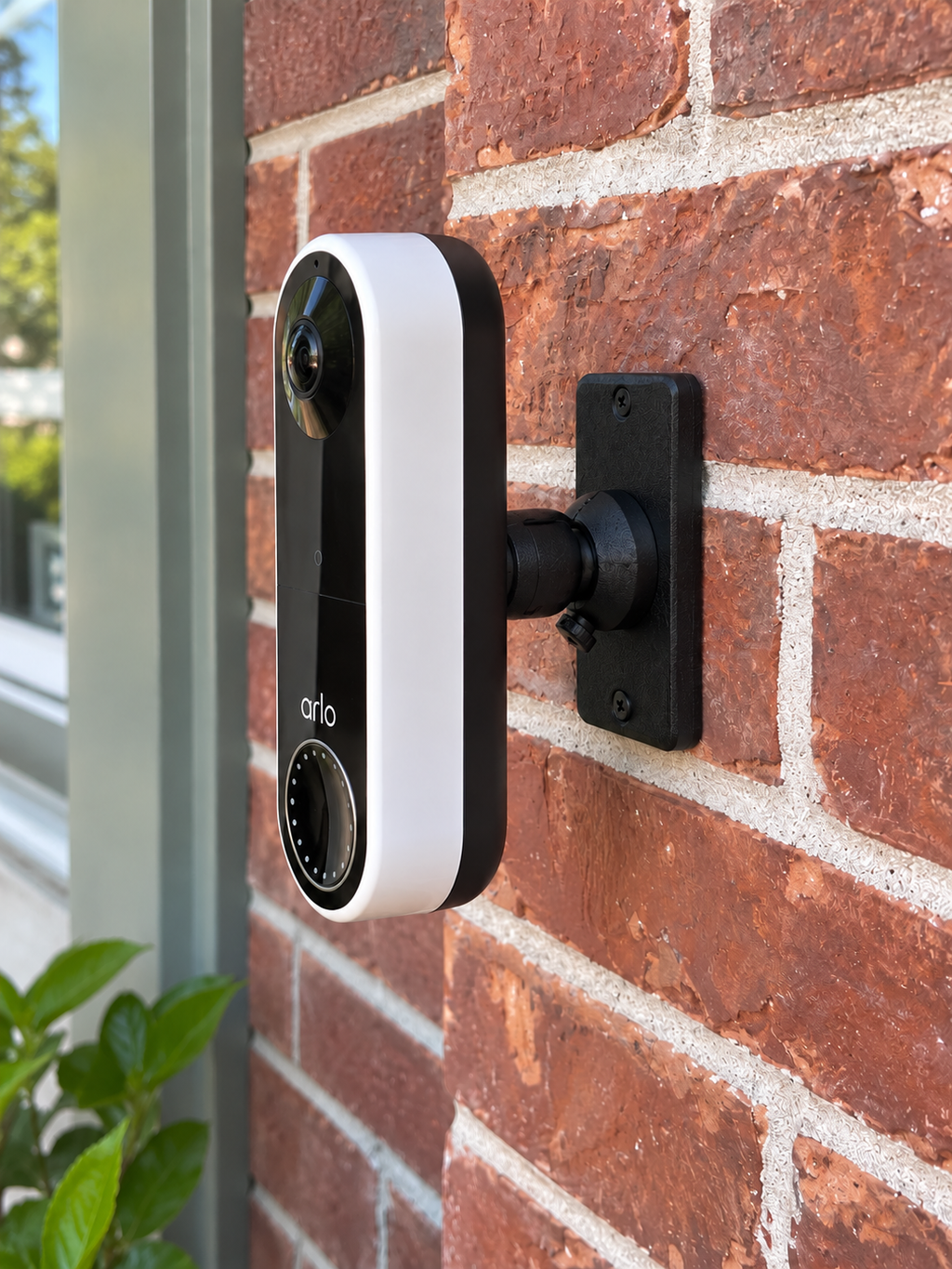 15-90° Perpendicular-Wall Mount for Arlo Essential Wire-Free (AVD2001) | Turn the 180° Camera Toward Visitors